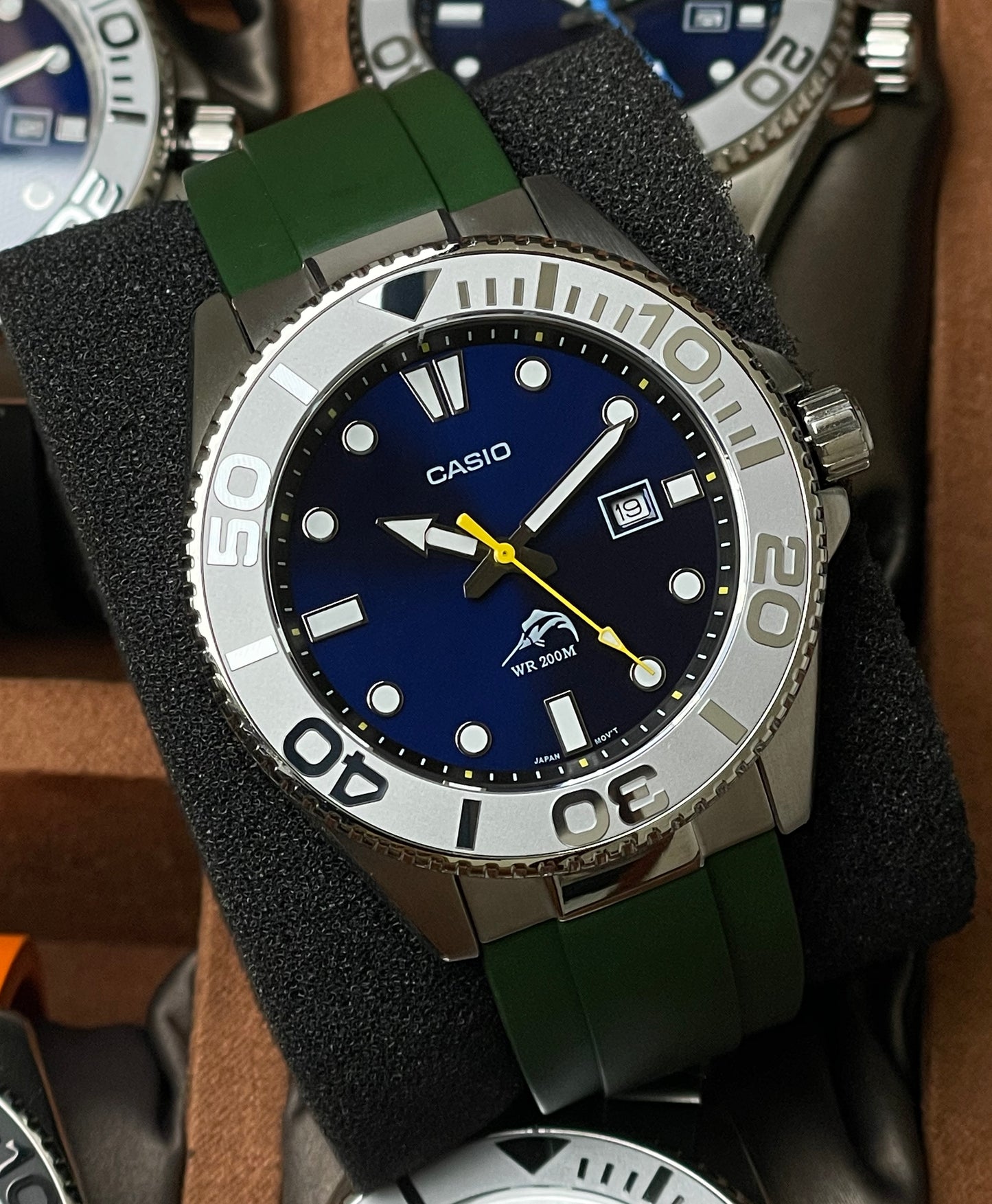 MDV106B-Silver Yacht Style Modded(Yellow)