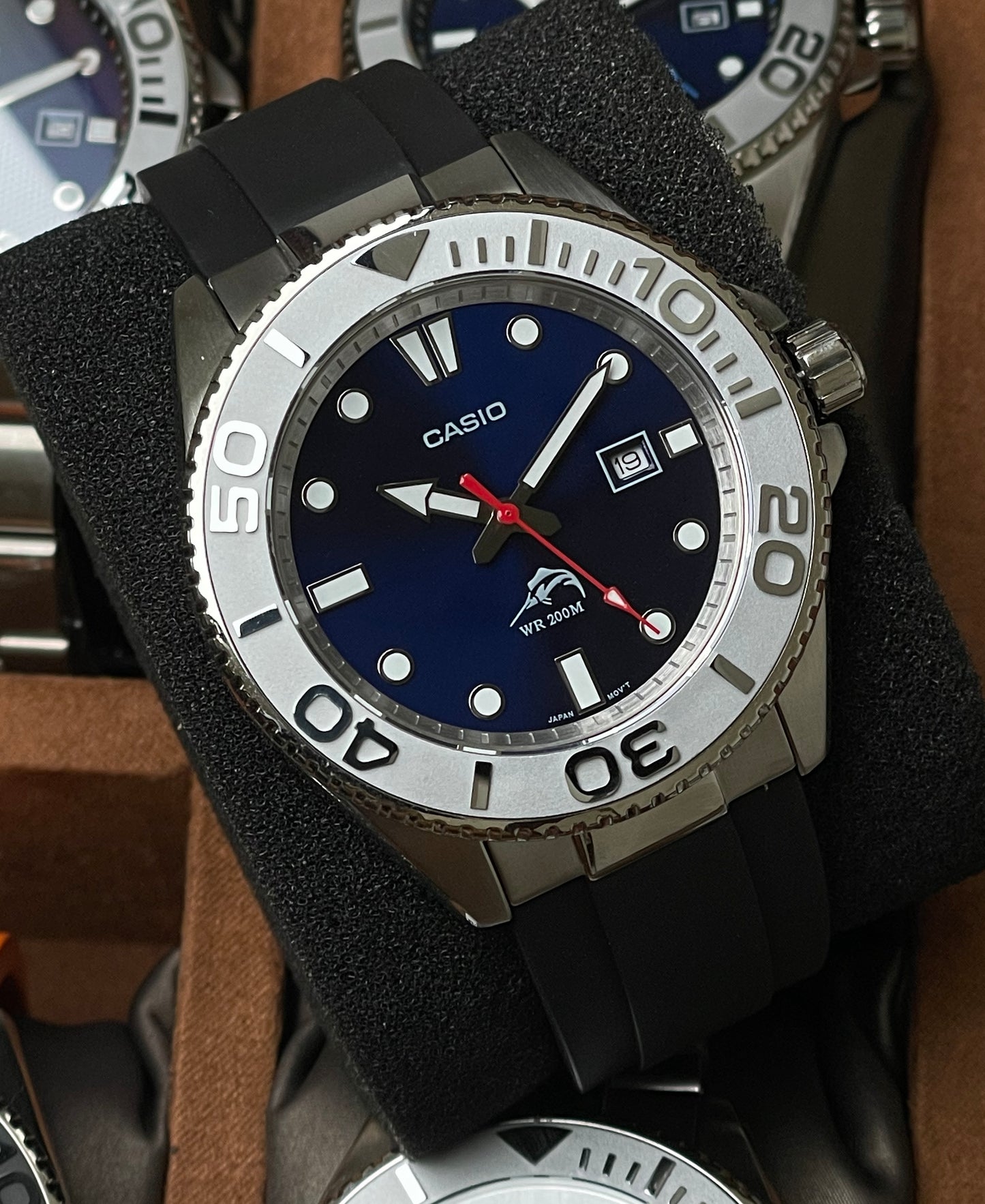 MDV106B-Silver Yacht Style Modded(Red)