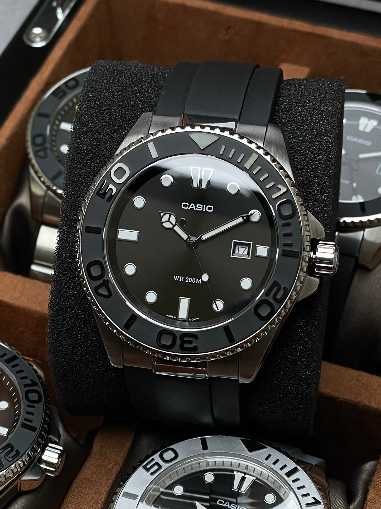 MDV107-Black Yacht Style Modded (Merc Black)